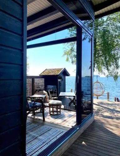 Huoneisto Moderni Rantasauna Ja -mökki *