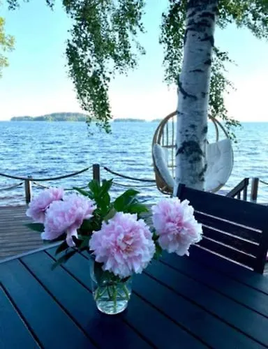 Moderni Rantasauna Ja -mökki *